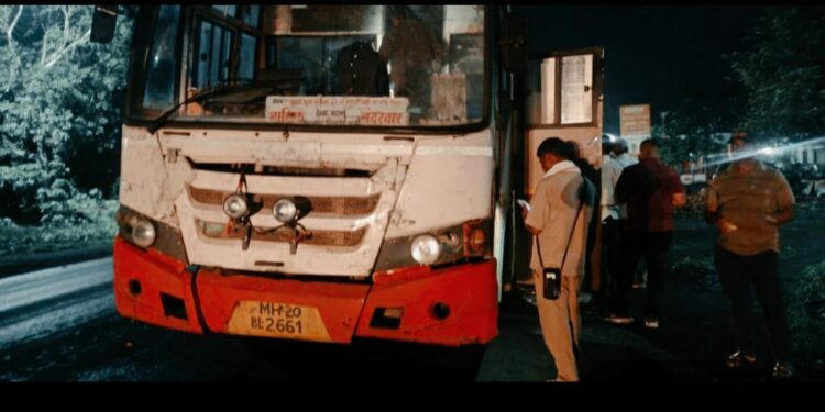 नादुरुस्त एसटीचा प्रवाशांना मनस्ताप दिवे नसल्याने रात्रीचा प्रवास त्रासदायक