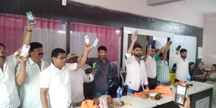 शिवदूतांची नेमणूक करून शासकीय योजनांच्या लाभ द्यावा; जिल्हाप्रमुख ॲड राम रघुवंशी