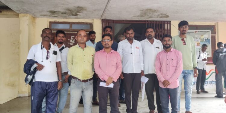 मणिपूर राज्यातील ‘त्या’ नराधमांना फासावर लटकवा,ट्रायबल फोरम : राष्ट्रपती राजवटही लागू करा.पंतप्रधानांकडे मागणी