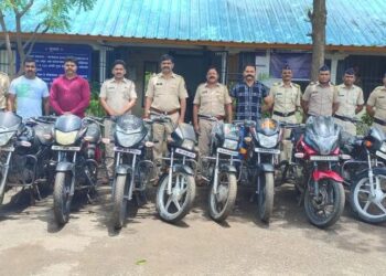 दोन मोटार सायकल चोरट्यांना अटक, तिन लाखाच्या 10 दुचाकी जप्त, 6 गुन्ह्यांची उकल