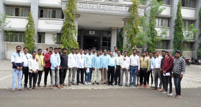 समान नागरी कायदा विरोधात विविध संघटनांचे जिल्हाधिकाऱ्यांना निवेदन