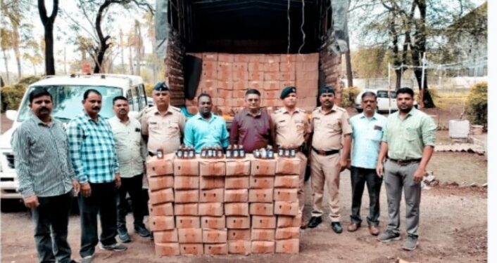 अवैध विदेशी दारुसह ४८ लाखाचा मुद्देमाल जप्त