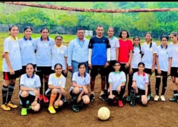 चावरा स्कूलच्या मुलींच्या संघाचे सुब्रतो मुखर्जी फुटबॉल स्पर्धेत यश