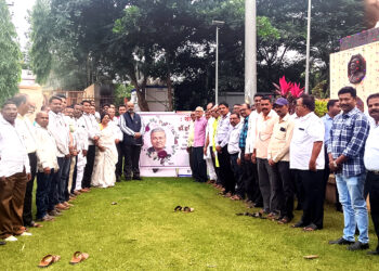 स्व.डॉ.हरि नरके म्हणजे पुरोगामी विचारधारेचे चालतं-बोलतं विद्यापीठ, विविध सामाजिक संघटनांकडून शोकसंदेश