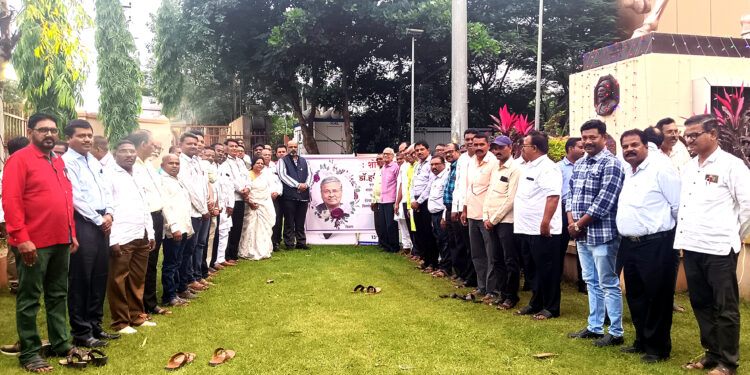 स्व.डॉ.हरि नरके म्हणजे पुरोगामी विचारधारेचे चालतं-बोलतं विद्यापीठ, विविध सामाजिक संघटनांकडून शोकसंदेश