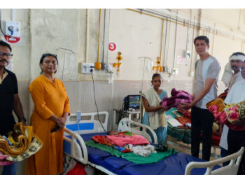 विश्व आदिवासी दिनानिमित्त जिल्हा रुग्णालयात विविध कार्यक्रम