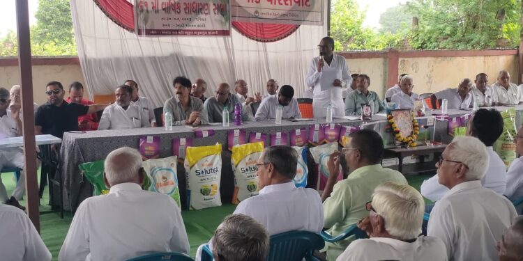 ऊसाच्या उत्पन्नात भरघोस वाढीसाठी शेतकऱ्यांनी प्रयत्न करावा : डायाभाई चौधरी