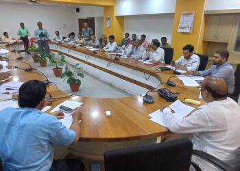 टंचाईची परिस्थिती निर्माण झाल्यास पेयजलास सर्वोच्च प्राधान्य : पालकमंत्री डॉ. विजयकुमार गावित