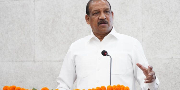 जात पडताळणी प्रकरणे जलदगतीने निकाली काढण्यासाठी आवश्यक सोयी-सुविधा पुरविणार : डॉ. विजयकुमार गावित