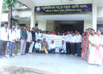 तंत्रज्ञानाच्या डिजिटल माध्यमातून विद्यार्थ्यांना गुणवत्तापूर्ण शिक्षण द्यावे – डॉ. योगेश सावळे