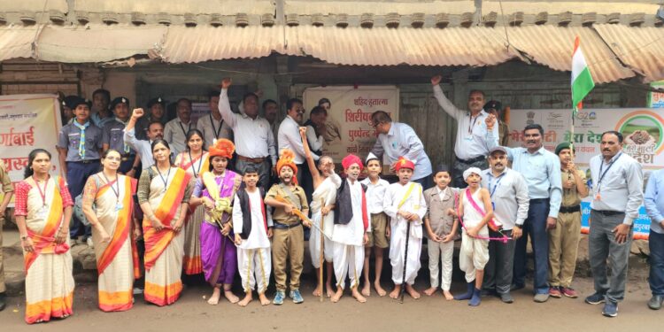 डी.आर.हायस्कूलमध्ये स्वातंत्र्य सेनानी व माजी सैनिकांचा सन्मान