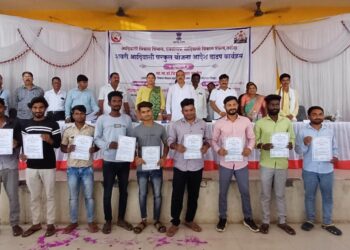 तळोदा तालुक्यातील १ हजार २५ बेघरांना पालकमंत्री डॉ.विजयकुमार गावित यांच्या हस्ते घरकुल आदेशांचे वाटप