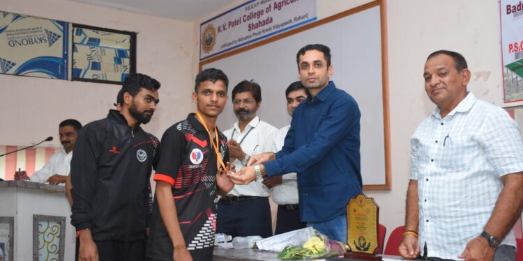 आंतर महाविद्यालयीन स्पर्धेत बॅडमिंटनमध्ये पुणे तर टेबल टेनिसमध्ये धुळे संघ विजेता