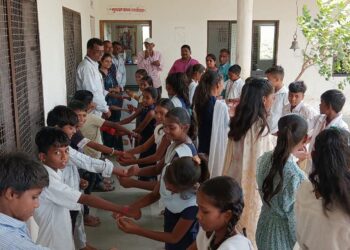 बाळासाहेब ठाकरे विद्यालयात रक्षाबंधन उत्साहात