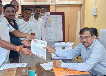 नंदुरबार तालुक्यात दुष्काळ जाहीर करा, उद्धव ठाकरे शिवसेना गटाचे निवेदन