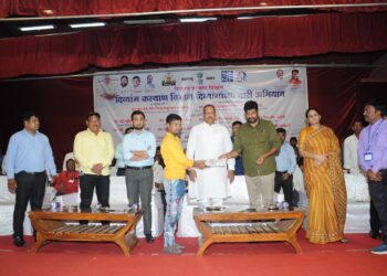 राज्यातील आदिवासी दिव्यांगांच्या वैद्यकीय उपचार व शस्रक्रियांचा खर्च शासनामार्फत करणार : डॉ विजयकुमार गावित