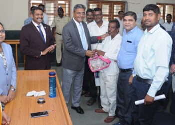 लोक अदालतीत ६ कोटी २९ लाखांची तडजोड, १२ कुटूंबांमध्ये घडविला समेट