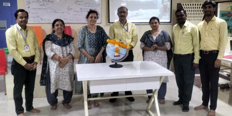 श्रॉफ हायस्कूल येथे ओझोन दिवस साजरा