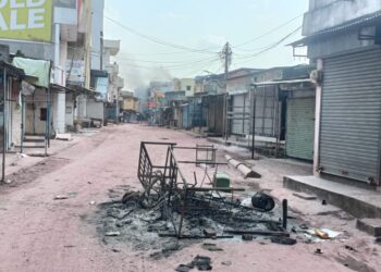 सेलंबा येथे तणावपूर्ण शांतता,दोन समुदायात दगडफेक