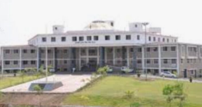 दुधाची बोअरींग आहे की काय ? जिल्हा परिषदेच्या बैठकीत विषय गाजला