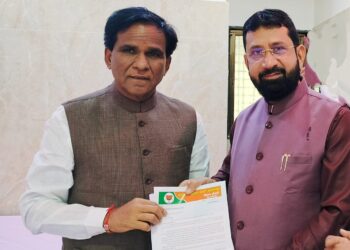 नंदुरबार ते पुणे स्वतंत्र रेल्वे सुरु करावी, भाजपा प्रदेश महामंत्री विजय चौधरी यांचे रेल्वे राज्य मंत्री रावसाहेब दानवे यांना निवदेन