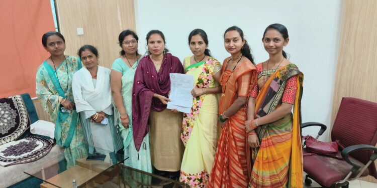 पेसा क्षेत्रातील शिक्षक पदभरती नवीन संच मान्यतेनुसार करण्याची मागणी