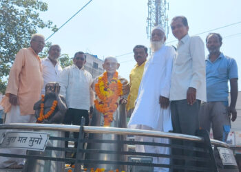 म. गांधी व शास्त्रींच्या जंयतीनिमित्त जिल्हा काँग्रेसतर्फे अभिवादन