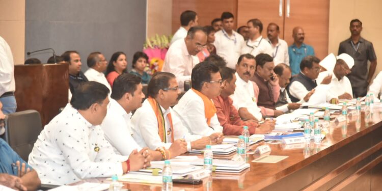 आदिवासींच्या सर्वांगीण विकासासाठी मोलगी तालुक्याची तात्काळ निर्मिती करा : आ.आमश्या पाडवी