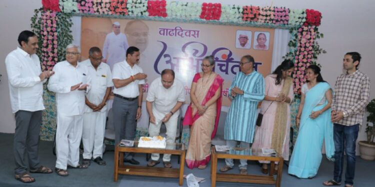 परिसराचे नेते दीपकभाई पाटील यांच्या वाढदिवसानिमित्त अभिष्टचिंतनासह बुध्दिबळ स्पर्धा उत्साहात