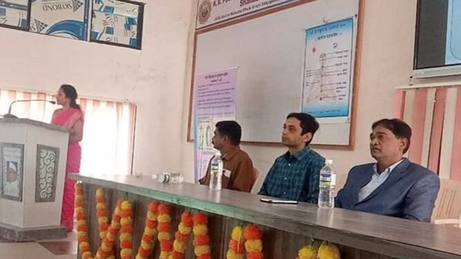 के.व्ही.पटेल कृषी महाविद्यालयात ध्यान साधना शिबिर उत्साहात