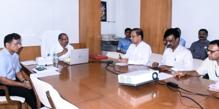 पेसा क्षेत्रातील उमेदवारांना शिक्षक भरतीच्या टीईटी परीक्षेसाठी प्रशिक्षण देणार :आदिवासी विकास मंत्री डॉ. विजयकुमार गावित