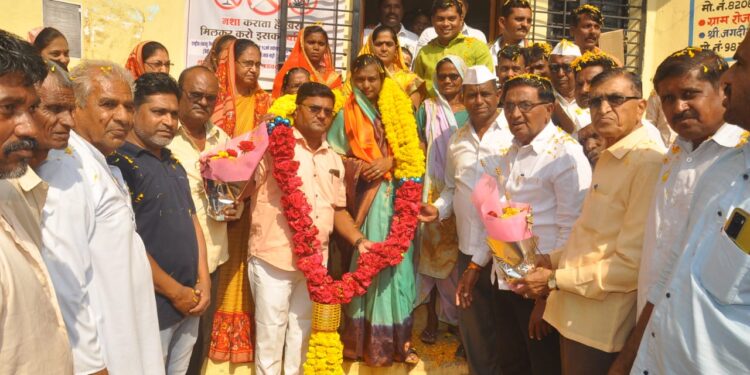 भालेर ग्रुप ग्रामपंचायतीच्या सरपंचपदी सौ. वैशाली दिनेश पाटील यांची बिनविरोध निवड