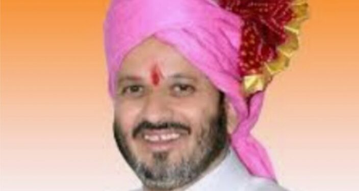 मोठ्ठी बातमी : माजी आदिवासी विकास मंत्री ॲड .के.सी.पाडवी यांनी मंजूर केलेल्या आघाडी सरकारच्या काळातील कामांवरील स्थगिती उच्च न्यायालयाने उठवली