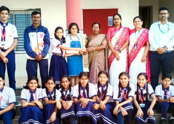 राज्यस्तरीय टेनिस बॉल क्रिकेट स्पर्धेसाठी सेंट मदर तेरेसा शाळेचा संघ सज्ज