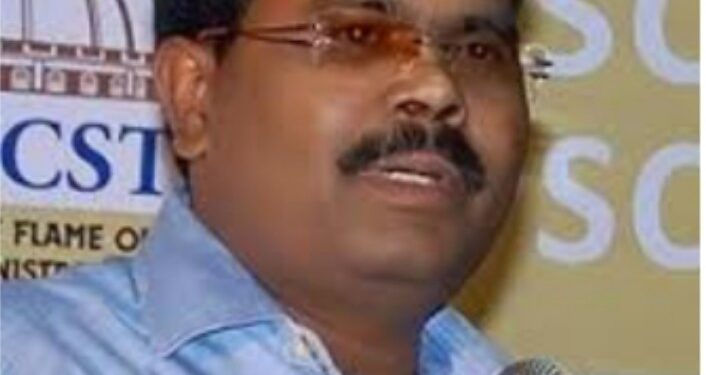 ब्रेकिंग: नंदुरबार येथे तत्कालीन जिल्हाधिकारी बालाजी मंजुळे यांच्या विरुद्ध गुन्हा दाखल