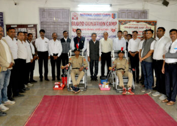 जी.टी.पाटील महाविद्यालयात  राष्ट्रीय छात्र सेना दिवससानिमित्त रक्तदान शिबिर
