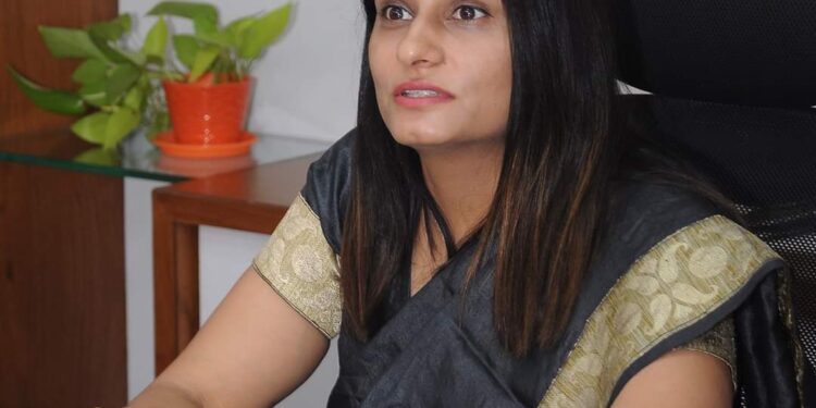 आवश्यक सूचना : नागरिकांनी आधार कार्ड अद्ययावत करुन घ्यावे : मनीषा खत्री