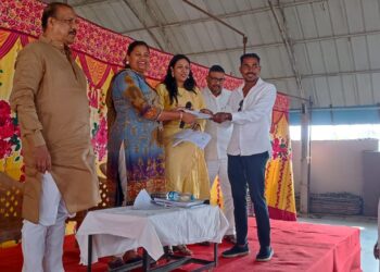 नंदुरबार व शहादा तालुक्यातील 400 हून अधिक विकास कामांचे आदिवासी विकास मंत्री डॉ. विजयकुमार गावित यांच्या हस्ते पत्र वाटप