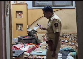 घरात कुणी नसताना चोरट्यांनी मारला डल्ला, लाखोंचा माल लंपास