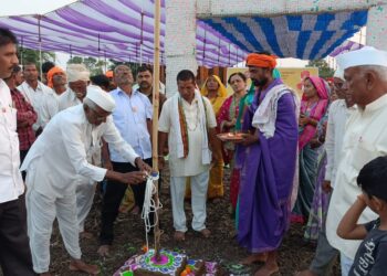 मंदाणे येथे 21 नोव्हेंबर रोजी नरेंद्राचार्यजी महाराज यांचा पादुका दर्शन सोहळा