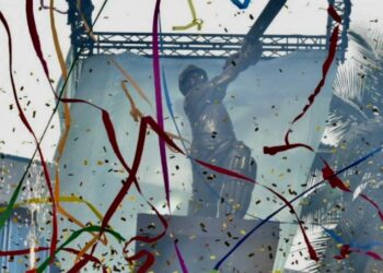 सचिन तेंडुलकर यांच्या 22 फुटी पूर्णाकृती पुतळ्याचे दिमाखात अनावरण