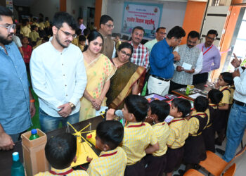 शालेय विज्ञान प्रदर्शनातून होतो विद्यार्थ्यांच्या संशोधक वृत्तीचा विकास : शिक्षणाधिकारी सतीष चौधरी