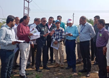 केंद्रीय पथकाने दुष्काळग्रस्त भागाची केली पाहणी