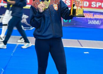 ६७ व्या  शालेय राष्ट्रीय तलवारबाजी क्रीडा स्पर्धेत ईप्पी सांघिक प्रकारात महाराष्ट्रच्या मुलींच्या संघाने पटकाविले सुवर्ण पदक