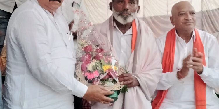 उमर्दे येथे मराठा आरक्षणासाठी साखळी उपोषणाला सुरुवात