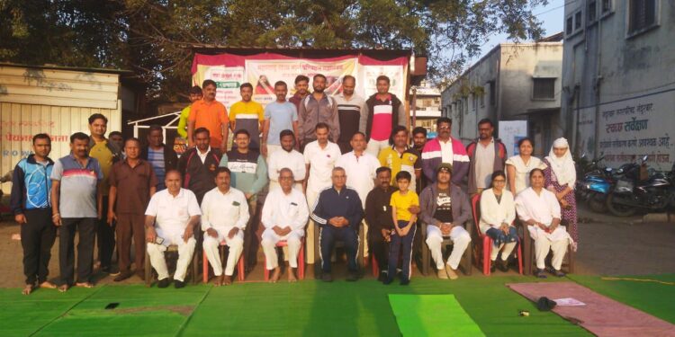 शरीर संपदेसाठी मानवी आयुष्यात योगासन महत्त्वाचे : निवृत्ती पवार