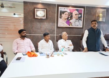 कार्यकर्त्यांनी संघटनात्मक बांधणी करावी : शिवसेना सचिव भाऊसाहेब चौधरी