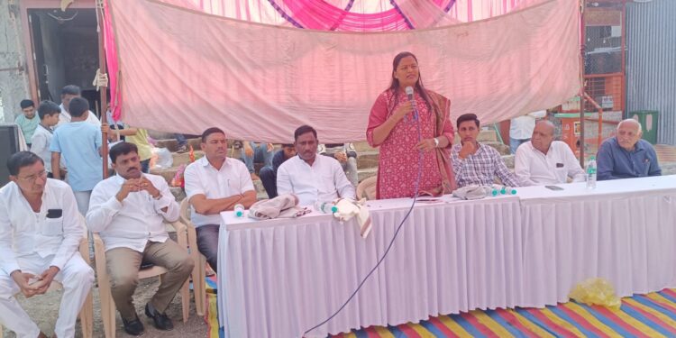 शिरपूर तालुक्यात खा.डॉ.हिना गावित यांच्या हस्ते ९८५ लक्ष निधीच्या विकास कामांचे भूमिपूजन व लोकार्पण