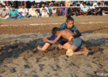 नंदनगरीच्या श्री  काशिनाथ बाबा मंदिर  यात्रोत्सवातील लक्षवेधी कुस्तींना अभूतपूर्व प्रतिसाद