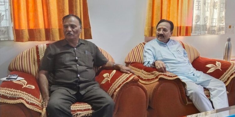 भाजपामध्ये निष्ठावंतांना डावलण्यात प्रयत्न सुरू :भाजपाचे माजी जिल्हाध्यक्ष डॉ.शशिकांत वाणी